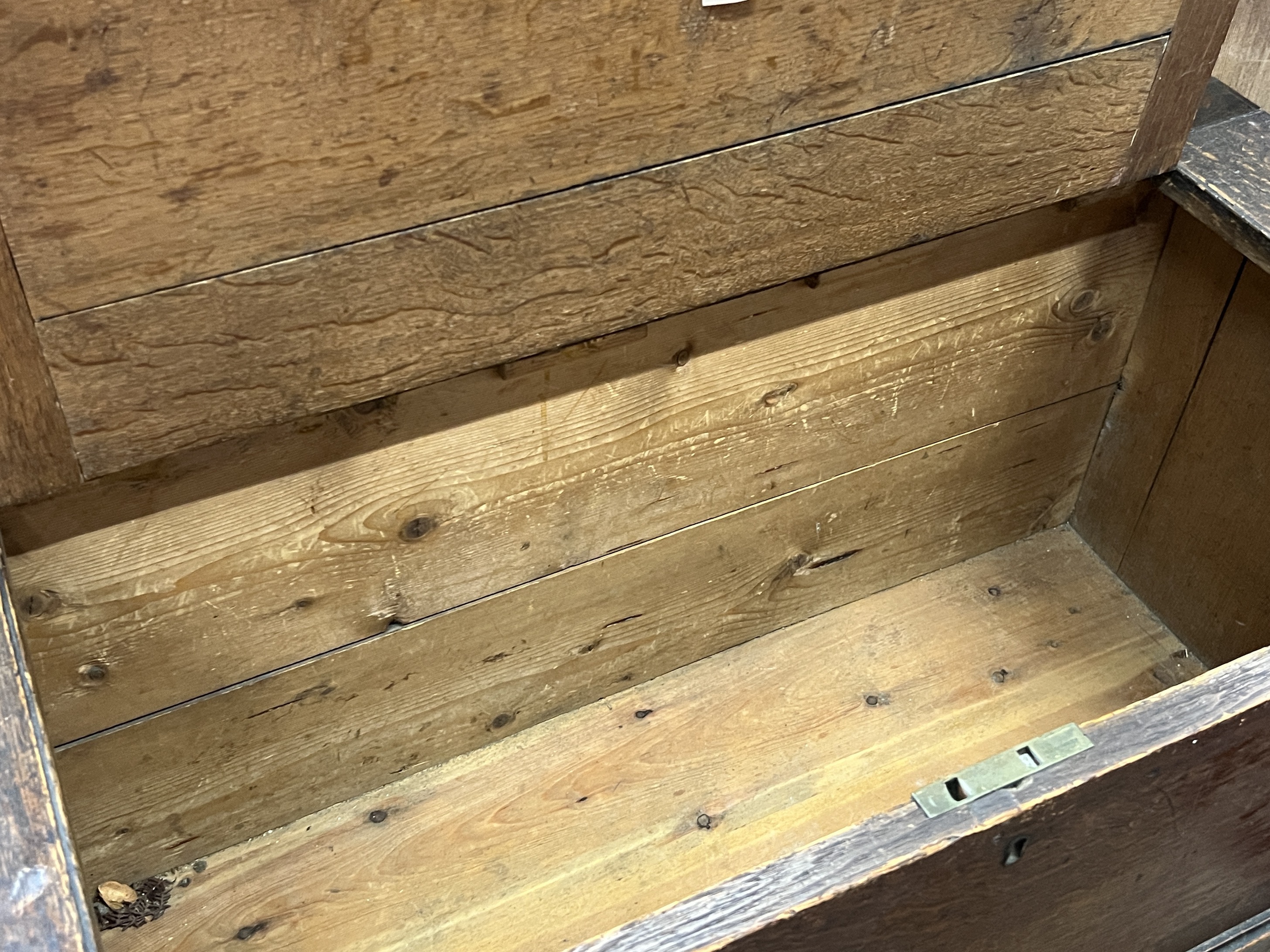 A Victorian oak hinged top box seat, width 95cm, depth 44cm, height 42cm